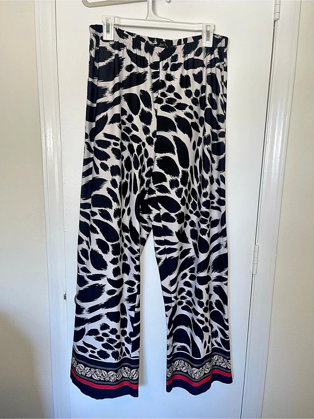 Melissa Paige Wide Leg Animal Print Pants in Black & White Size XL